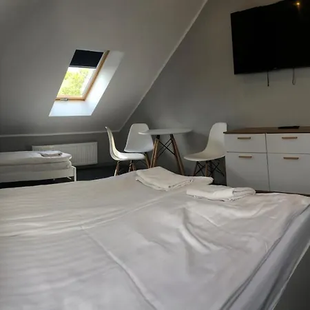 Ubytování v soukromí U Marzeny I *